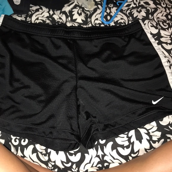 Nike shorts - Picture 1 of 2